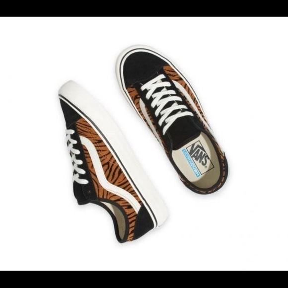 NWT Vans Animal Stripes Style 36 Decon SF Sneakers Low Top - Picture 2 of 5